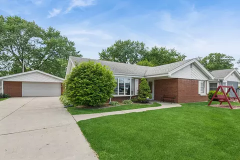 11624 S Ridgeland Ave, Worth, IL 60482
