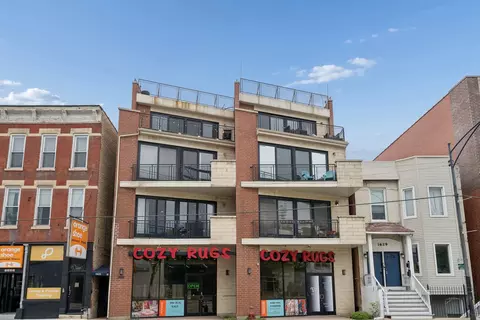 1633 N Clybourn Ave #3, Chicago, IL 60614