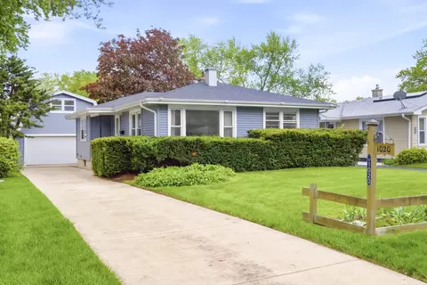 1020 Pershing Ave, Wheaton, IL 60189