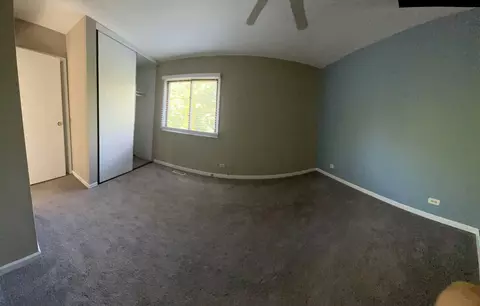 Bedroom - 1401 Knoll Dr, Naperville, IL 60565 photo 3 of 3