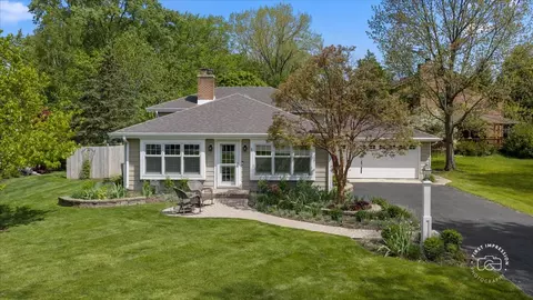 1419 E Forest Ave, Wheaton, IL 60187