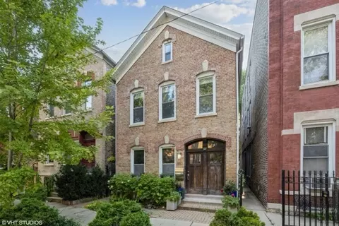 852 N Hermitage Ave, Chicago, IL 60622