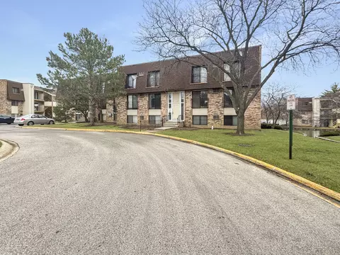191 N Waters Edge Dr #101, Glendale Heights, IL 60139