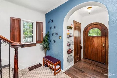Entry Way - 241 Legrande Blvd, Aurora, IL 60506 photo 1 of 2