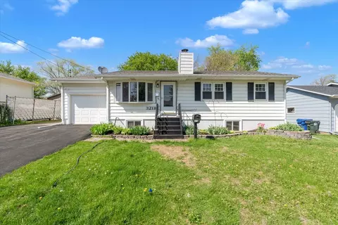 3218 W 11th St, Davenport, IA 52804