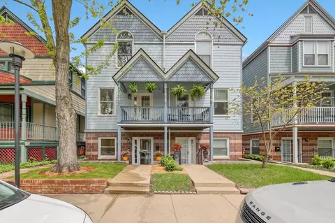 4701 S Woodlawn Ave #B, Chicago, IL 60615