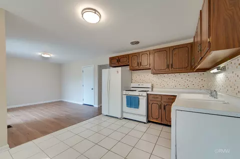 Kitchen - 691 Westmere Rd, Des Plaines, IL 60016 photo 1 of 2