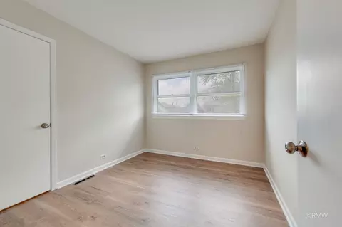 Bedroom - 691 Westmere Rd, Des Plaines, IL 60016 photo 3 of 3