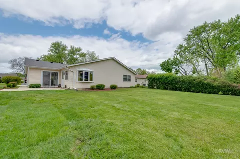 Exterior - 691 Westmere Rd, Des Plaines, IL 60016 photo 9 of 9