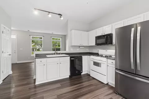 Kitchen - 7221 Alden Dr, Plainfield, IL 60586 photo 4 of 4