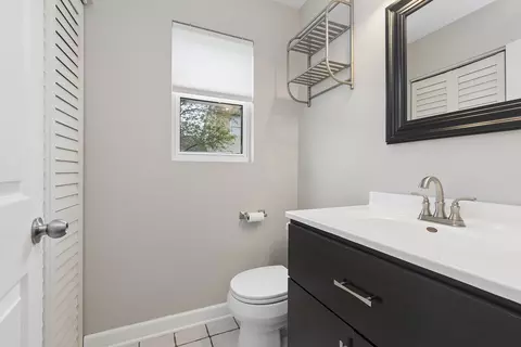 Bath - 7221 Alden Dr, Plainfield, IL 60586 photo 1 of 2