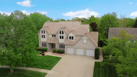 1183 Silo Hill Dr, Grayslake, IL 60030