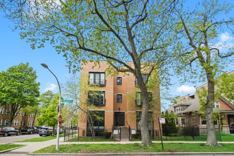 7300 N Hamilton Ave #1S, Chicago, IL 60645