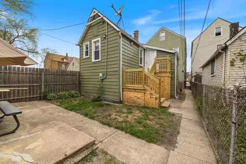 Exterior - 3017 E 83 St, Chicago, IL 60617 photo 3 of 3