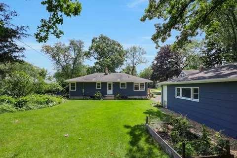 Exterior - 1615 Evergreen St, Wheaton, IL 60187 photo 5 of 11