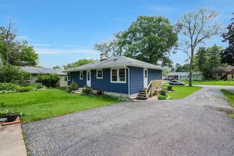 Exterior - 1615 Evergreen St, Wheaton, IL 60187 photo 8 of 11