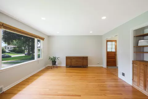 Living - 1615 Evergreen St, Wheaton, IL 60187 photo 1 of 3