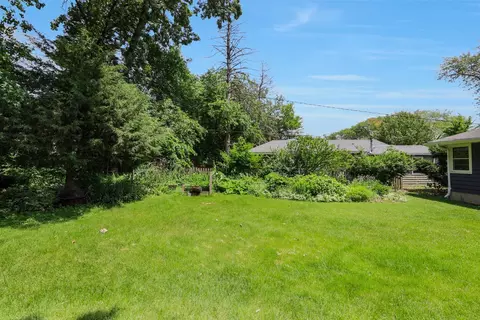 Exterior - 1615 Evergreen St, Wheaton, IL 60187 photo 6 of 11
