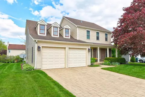 4261 Oak Knoll Ln, Hoffman Estates, IL 60192