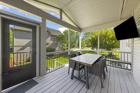 Exterior - 26407 Silverleaf Dr, Plainfield, IL 60585 photo 2 of 7