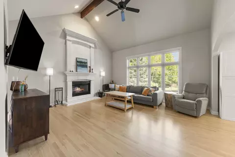 Living - 26407 Silverleaf Dr, Plainfield, IL 60585 photo 3 of 4