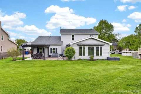 Other - 2777 Colonial Dr, Elgin, IL 60124 photo 5 of 11