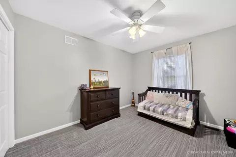 Bedroom - 2777 Colonial Dr, Elgin, IL 60124 photo 2 of 4