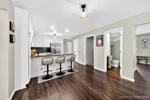 Other - 2777 Colonial Dr, Elgin, IL 60124 photo 2 of 11