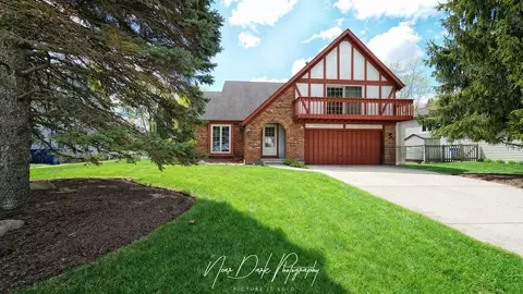 17271 W Huntington Cir, Grayslake, IL 60030