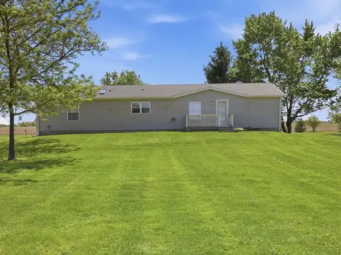 10078 State Route 9, Hoopeston, IL 60942
