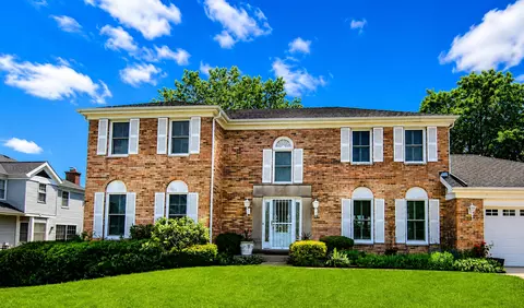 6319 Briar Rd, Willowbrook, IL 60527
