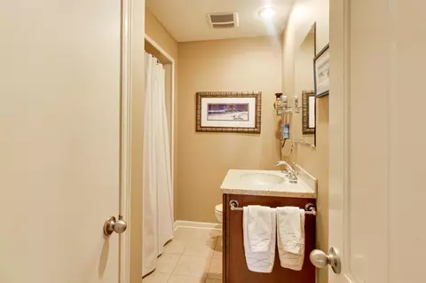 Bath - 2401 Maple Ave, Northbrook, IL 60062 photo 3 of 3