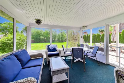 Exterior - 2401 Maple Ave, Northbrook, IL 60062 photo 3 of 8