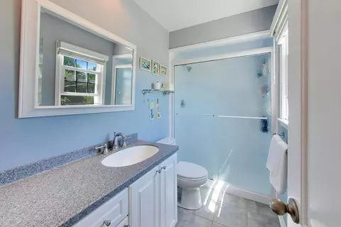 Bath - 2401 Maple Ave, Northbrook, IL 60062 photo 2 of 3