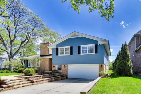 Exterior - 2401 Maple Ave, Northbrook, IL 60062 photo 2 of 8