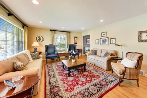 Living - 2401 Maple Ave, Northbrook, IL 60062 photo 1 of 5
