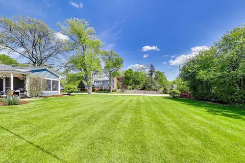Exterior - 2401 Maple Ave, Northbrook, IL 60062 photo 7 of 8