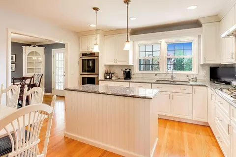 Kitchen - 2401 Maple Ave, Northbrook, IL 60062 photo 1 of 4