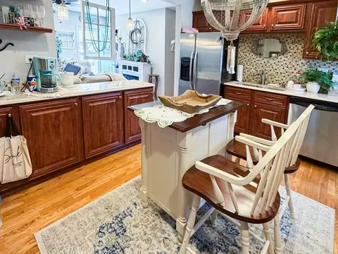 910 Shields Ave, Winthrop Harbor, IL 60096 photo 7
