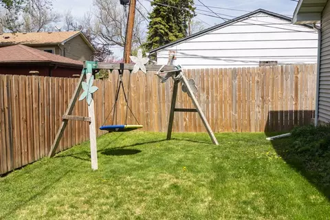 910 Shields Ave, Winthrop Harbor, IL 60096 photo 18