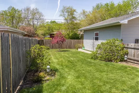 910 Shields Ave, Winthrop Harbor, IL 60096 photo 19