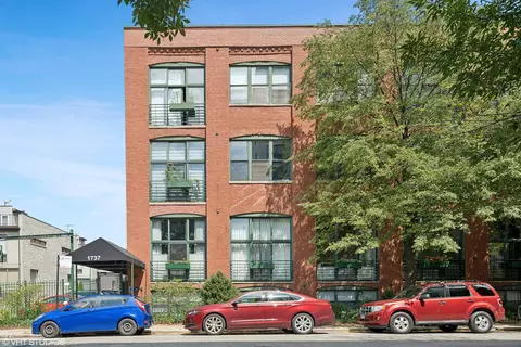 1737 N Paulina St #205, Chicago, IL 60622