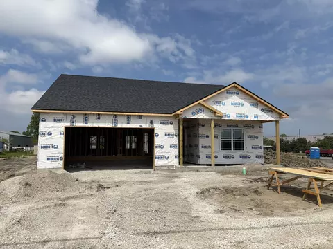 250 Berta Rd, Coal City, IL 60416