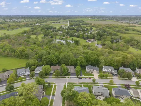 View/Area - 17004 Arbor Creek Dr, Plainfield, IL 60586 photo 2 of 4
