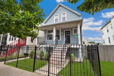 3142 N Christiana Ave, Chicago, IL 60618