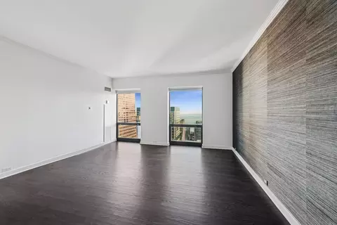 Living - 100 E Huron St #2903, Chicago, IL 60611 photo 5 of 7