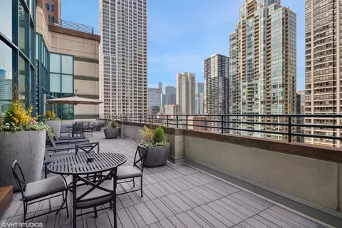 Exterior - 100 E Huron St #2903, Chicago, IL 60611 photo 1 of 2