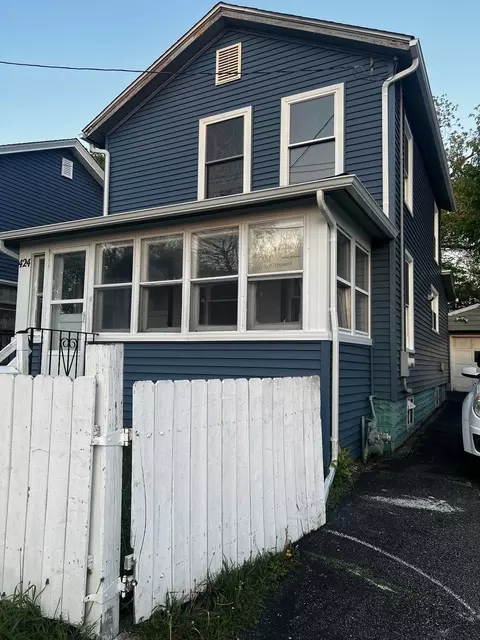 424 Titsworth Ct, Aurora, IL 60505