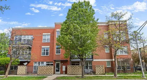 2238 W Maypole Ave #101, Chicago, IL 60612