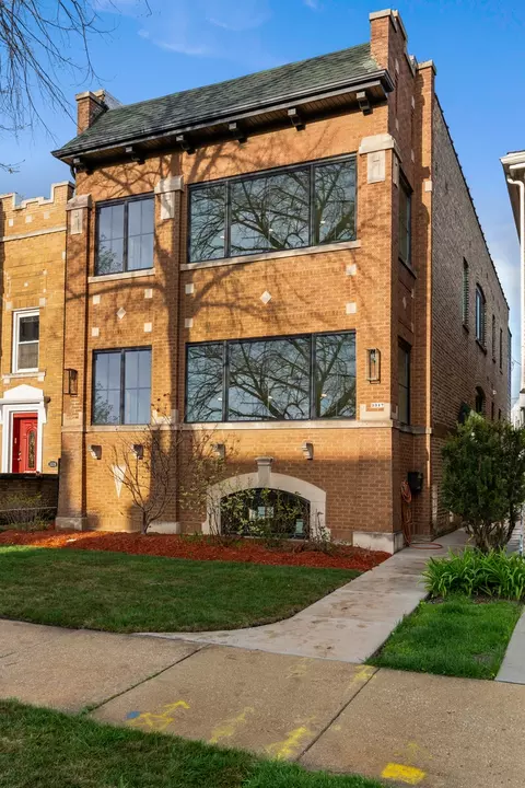 3317 N Avers Ave, Chicago, IL 60618